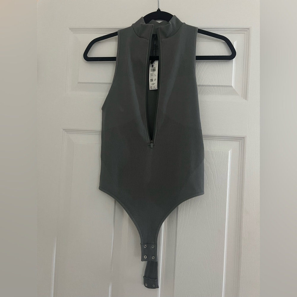 ribbed grey sleeveless bodysuit